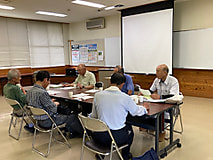 長野南支部による記念碑周辺除草作業