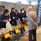 長野市農業祭でりんご・ぶどうを販売しました